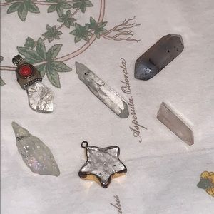 Lot of SIX crystal pendants ✨
